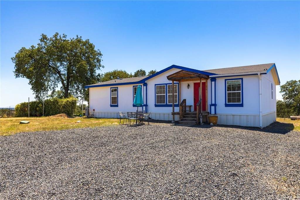 253 Crestmont Avenue - Photo 1