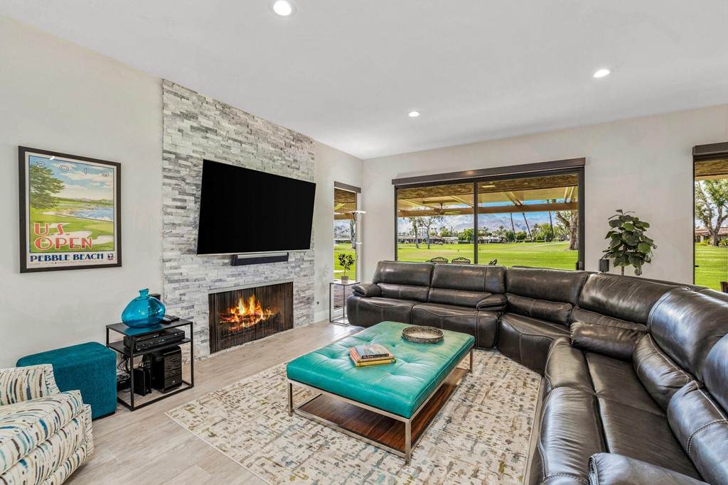 3 Lafayette Drive - Photo 1