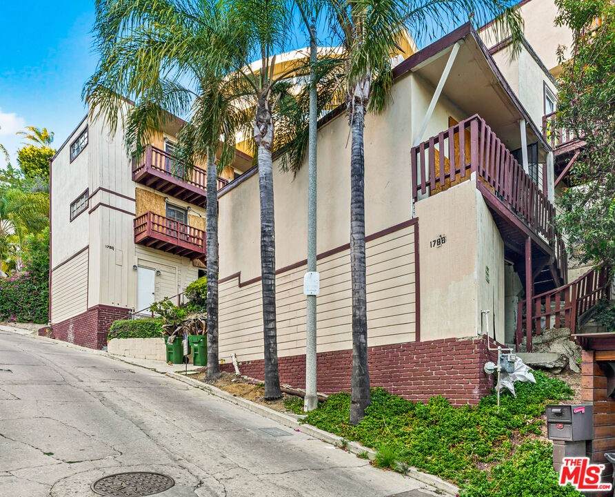 1788 Orange Grove Avenue - Photo 1