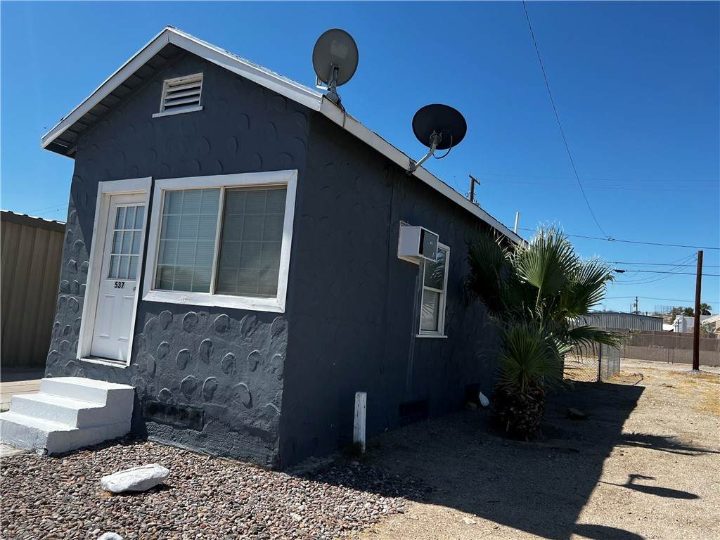 537 Front Street - Photo 1