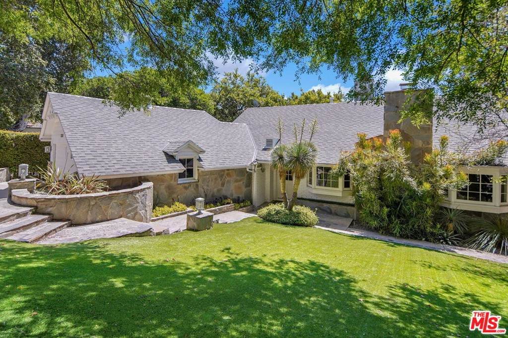 11348 Thurston Circle - Photo 1