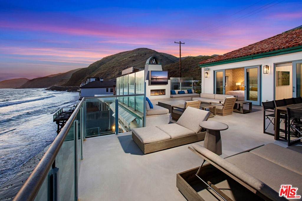 42580 Pacific Coast Highway - Photo 1