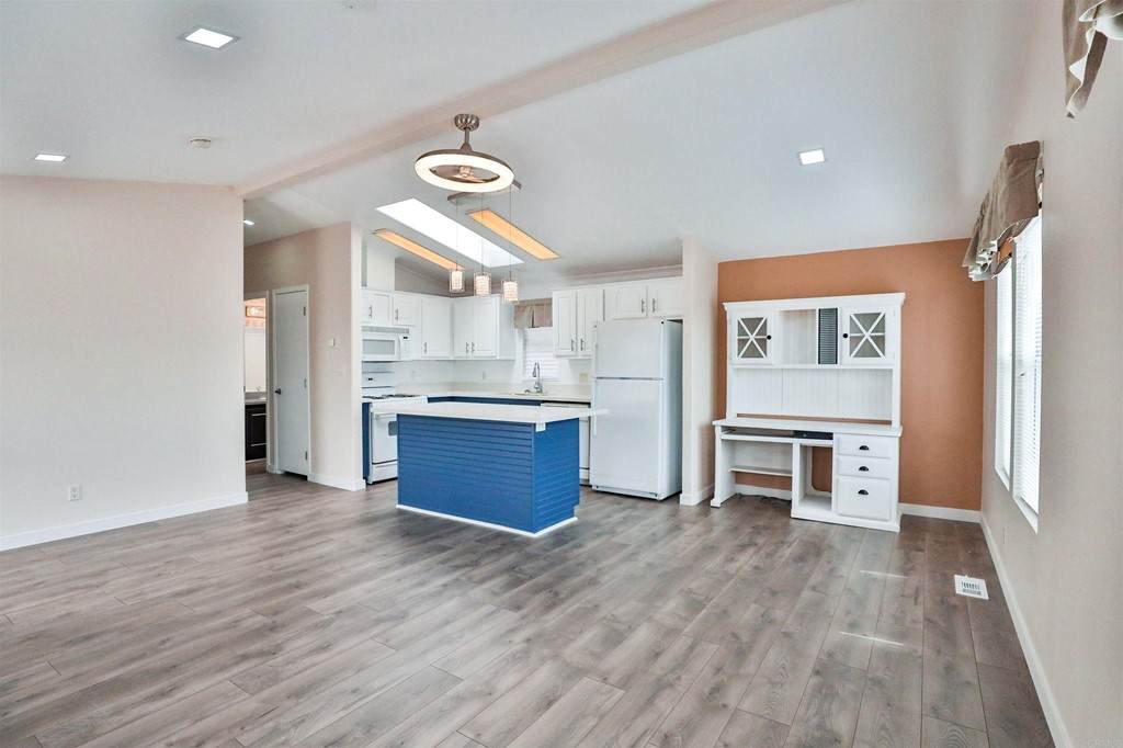 677 G Street - Photo 1