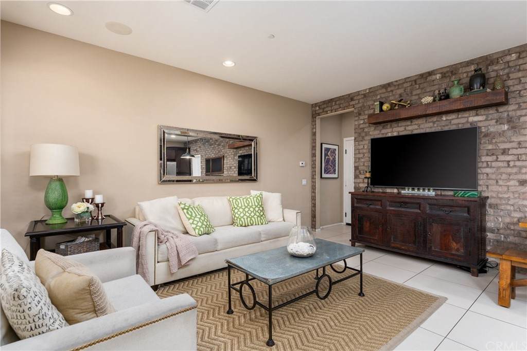 710 Casita Street - Photo 1