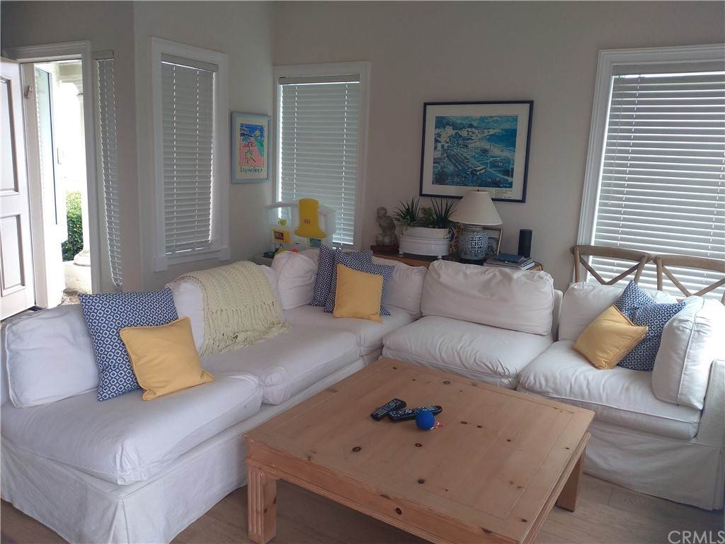 9 Wimbledon Court - Photo 1