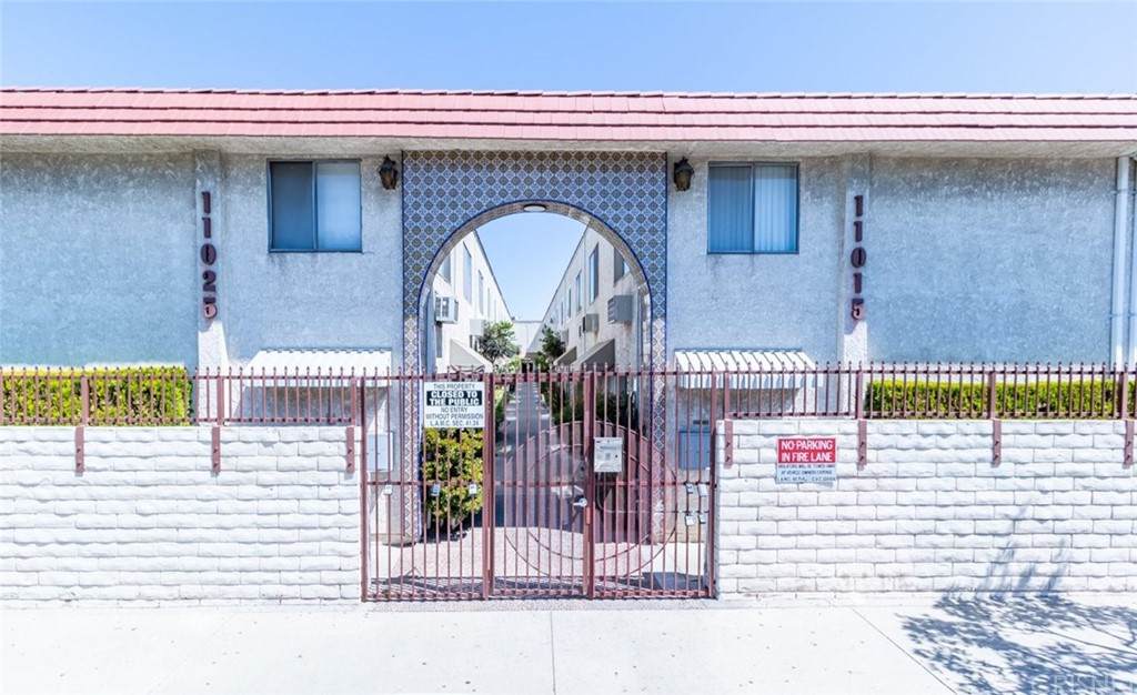 11025 Kittridge Street - Photo 1
