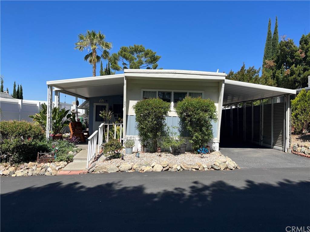 721 Sunset Avenue - Photo 1