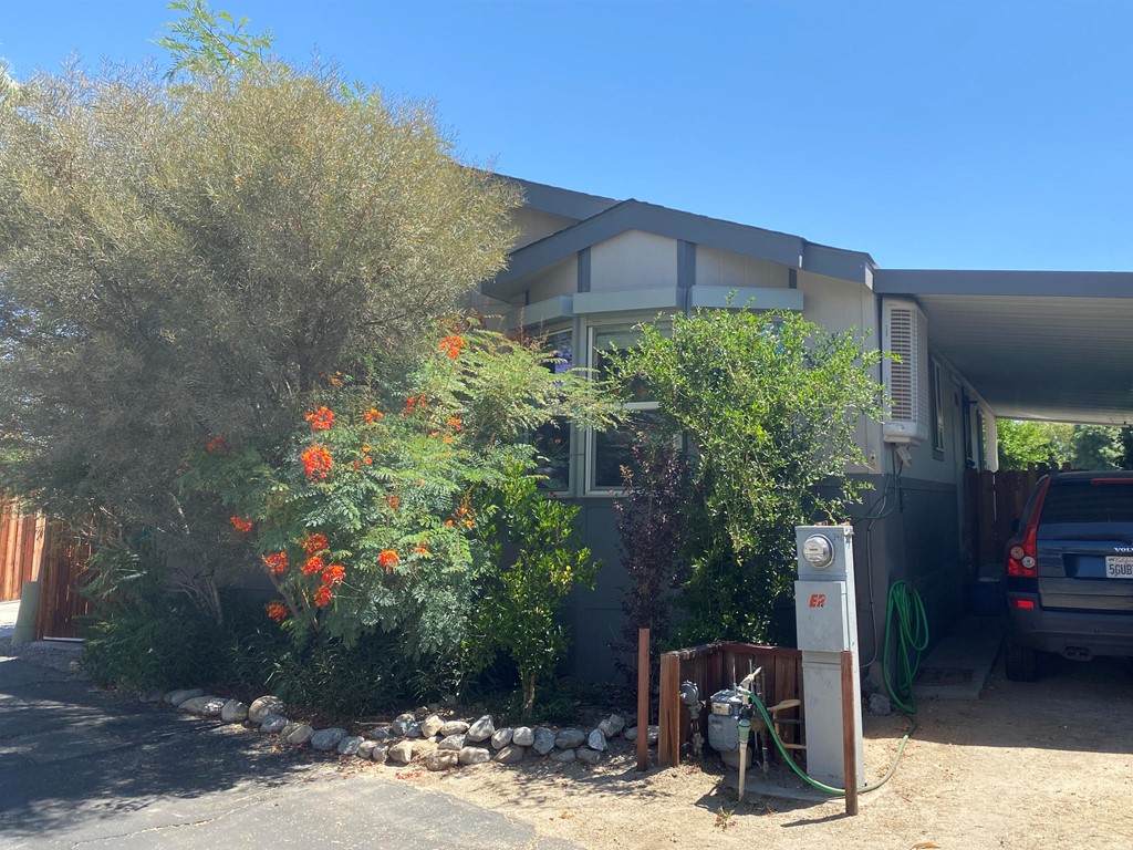 346 Logenita Street - Photo 1