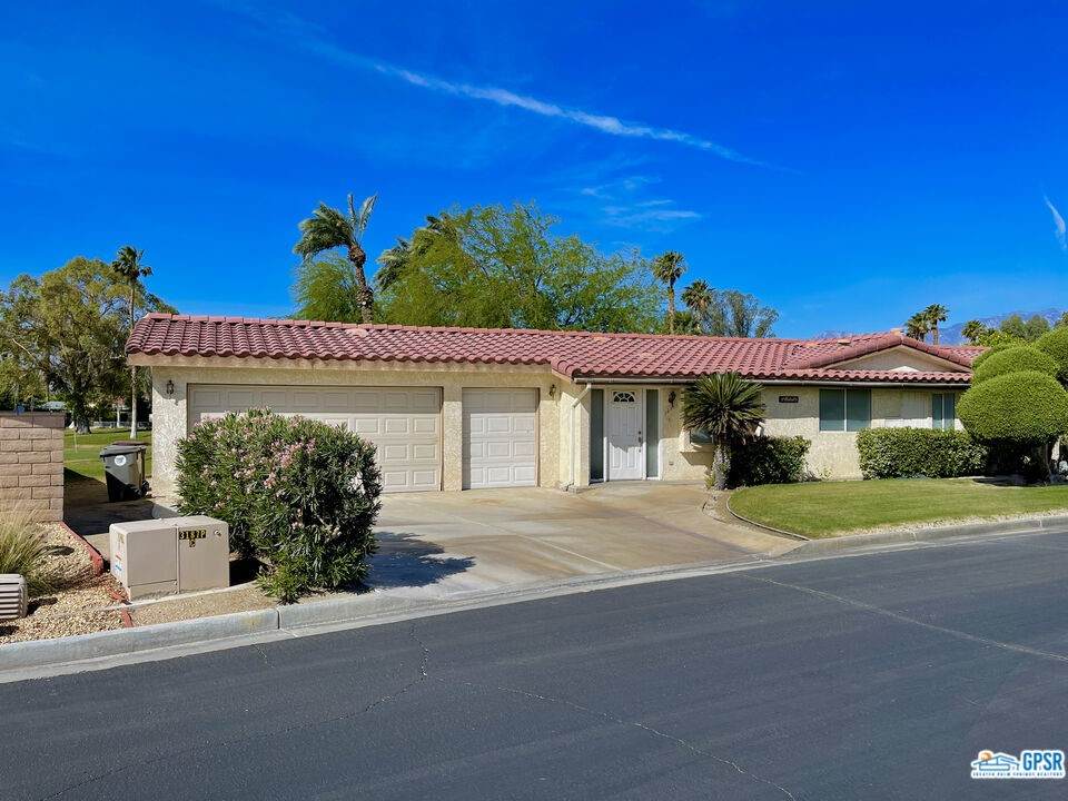 34521 Mesquite Tree Drive - Photo 1
