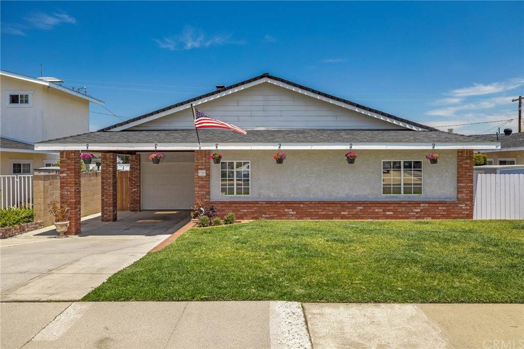 3329 Winlock Road - Photo 1
