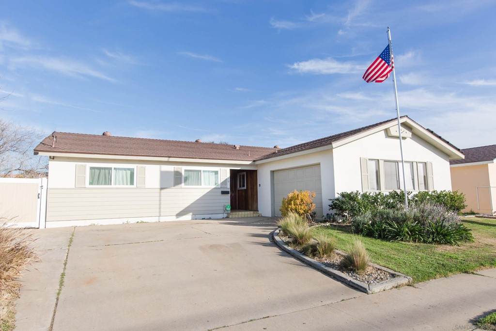 1319 Thermal Ave - Photo 1