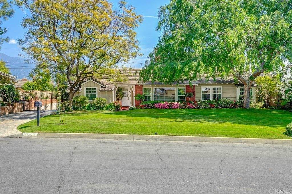 311 Cambridge Drive - Photo 1