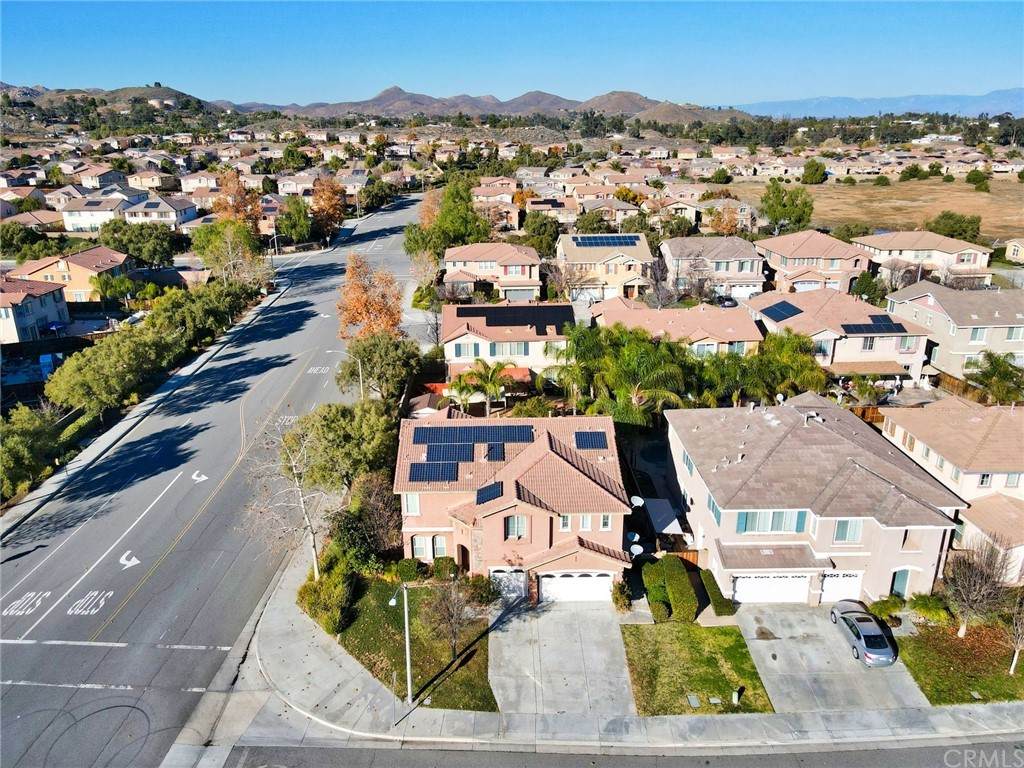 53110 Tropical Street - Photo 1