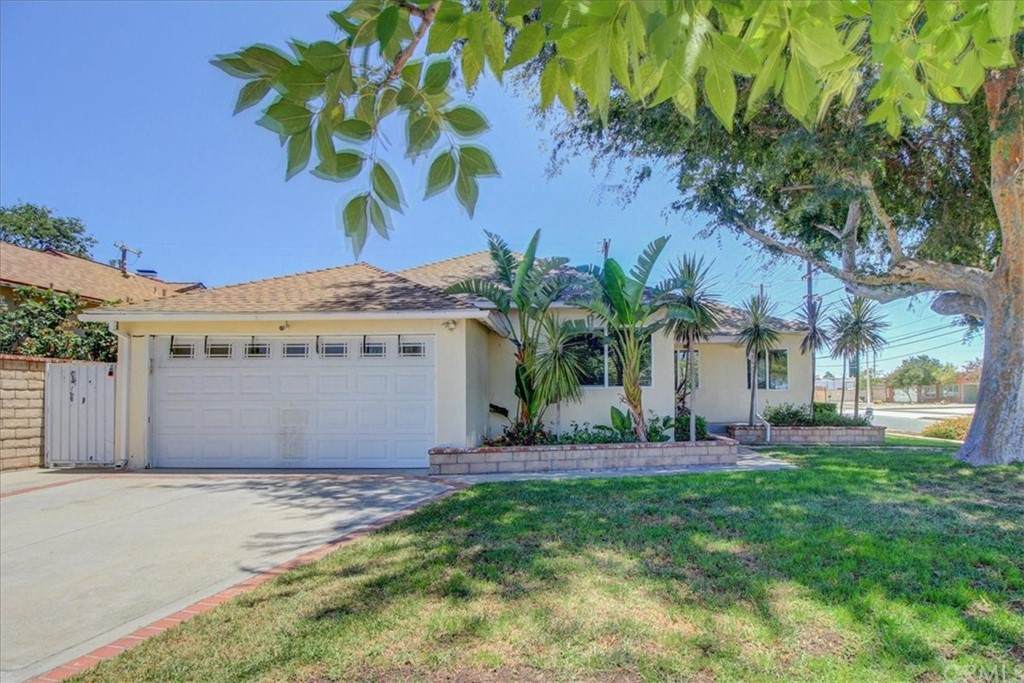 8900 Rhea Avenue - Photo 1