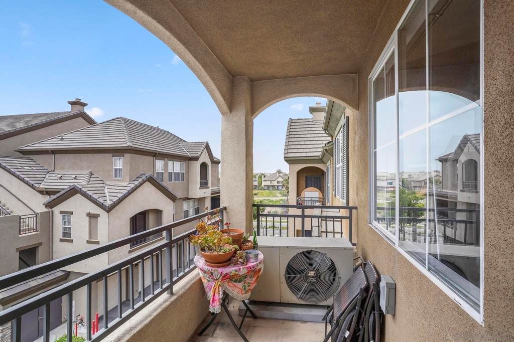 1853 Rue Bienville Pl - Photo 1
