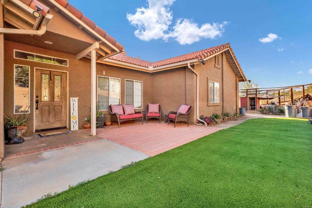1501 Roble Grande Ln - Photo 1