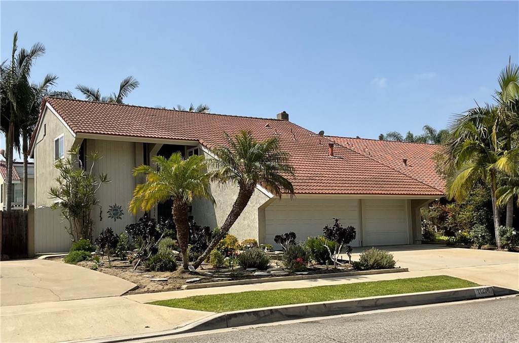 11214 Carolyn Place - Photo 1