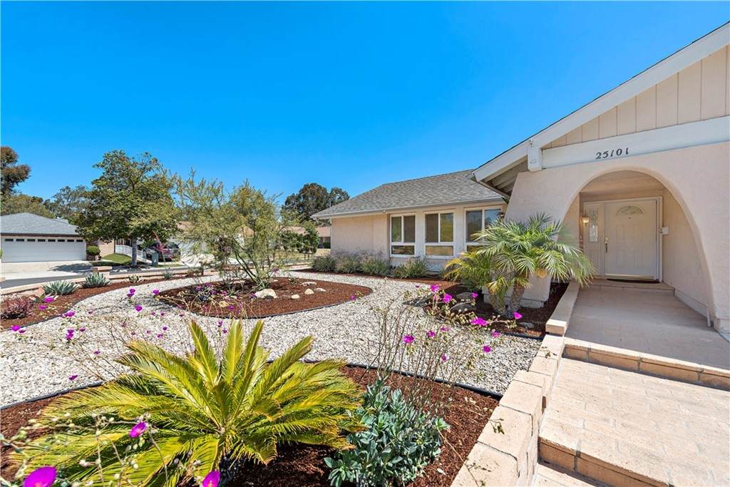 25101 Pizarro Road - Photo 1