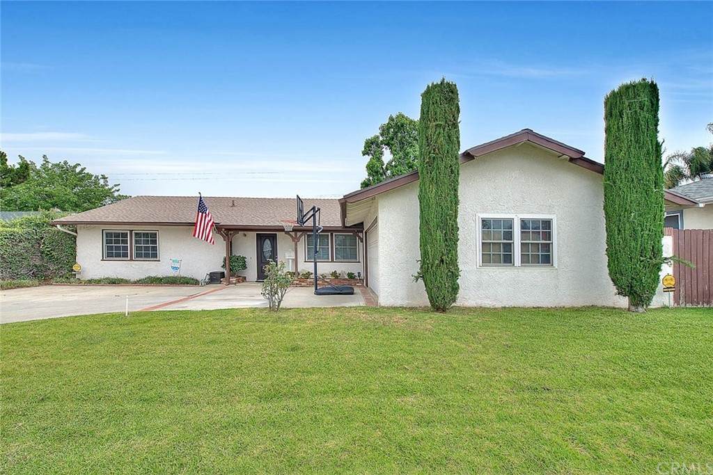 777 Oceanbluff Avenue - Photo 1