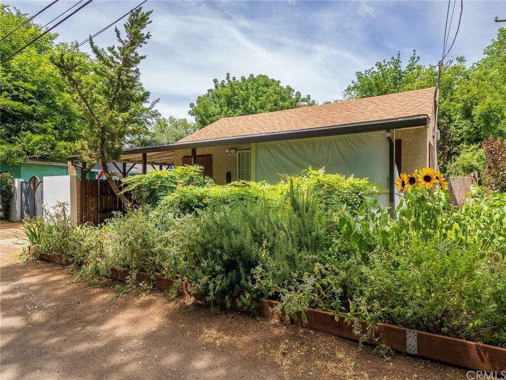 860 Virginia Street - Photo 1