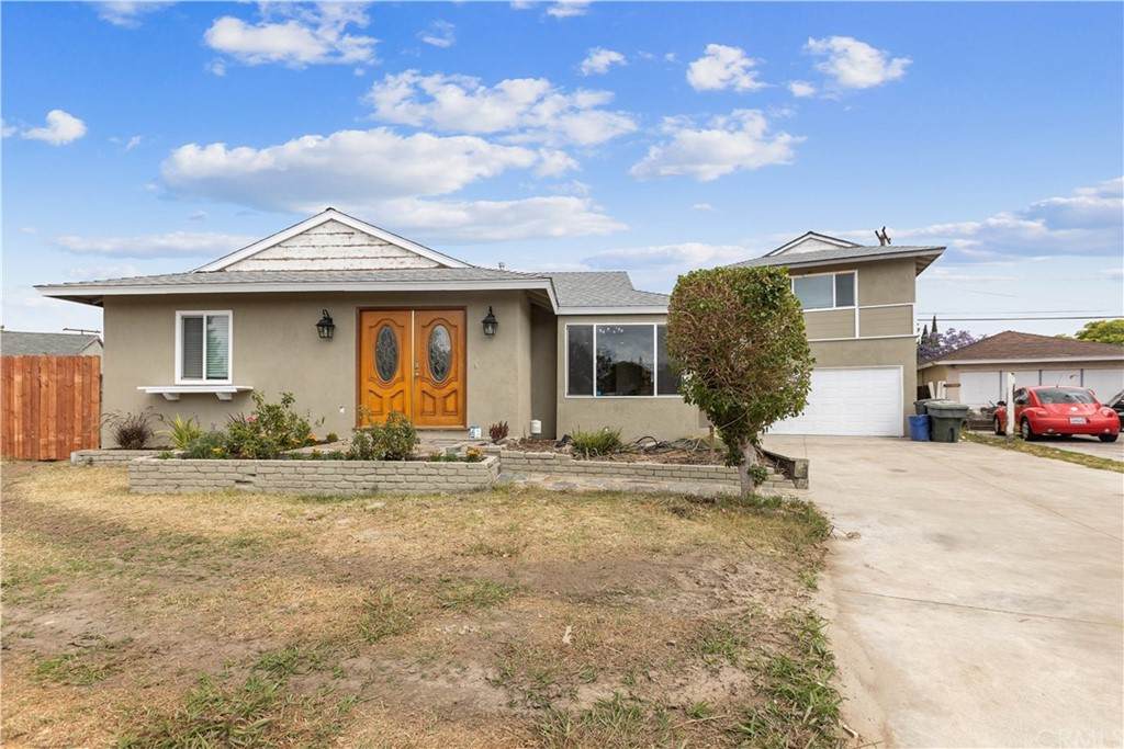 613 Glenwood Place - Photo 1