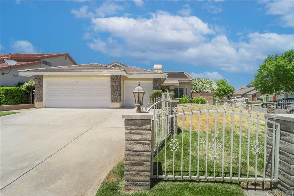 3103 Softwood Court - Photo 1