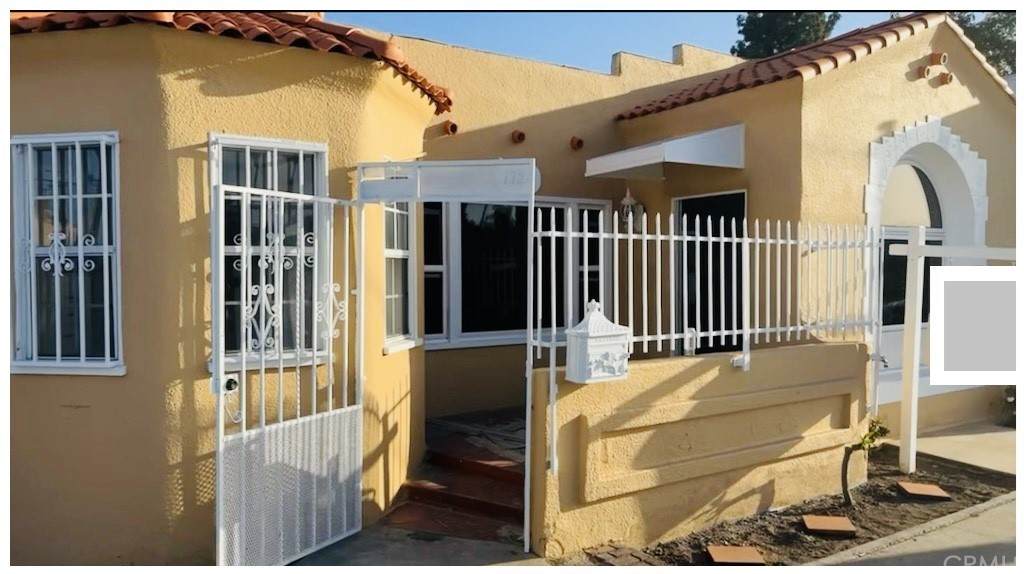 1724 Artesia Boulevard - Photo 1