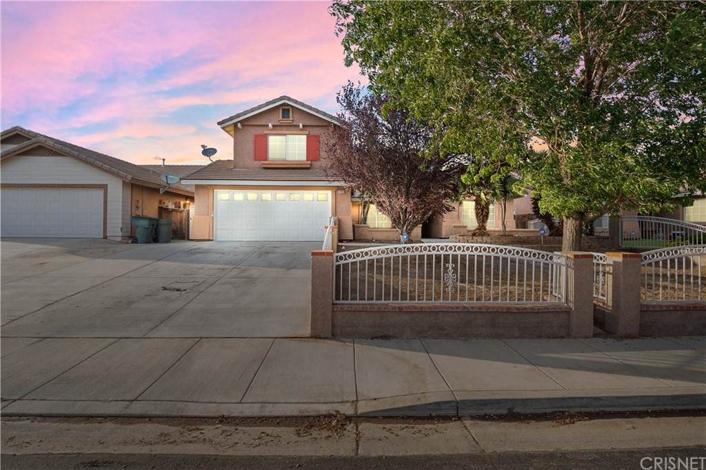 3403 Desert Cloud Avenue - Photo 1