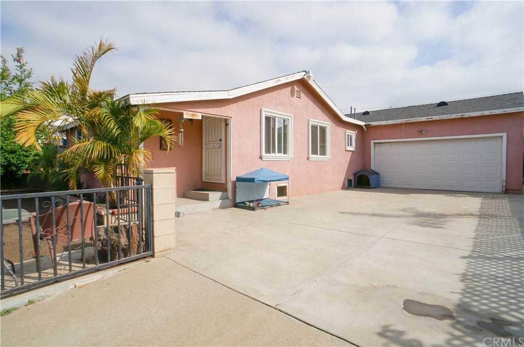 8801 Beverly Boulevard - Photo 1