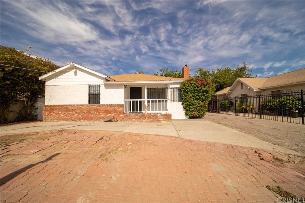 8650 Orion Avenue - Photo 1