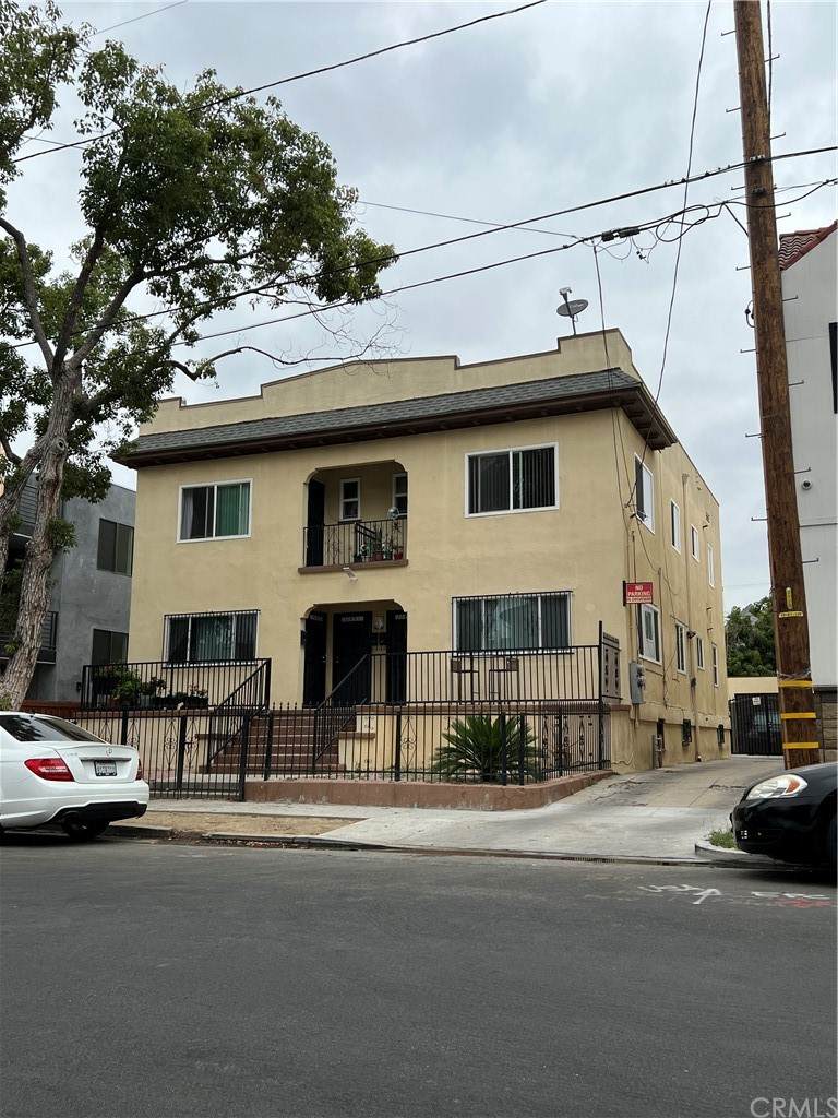 1143 25th Street - Photo 1