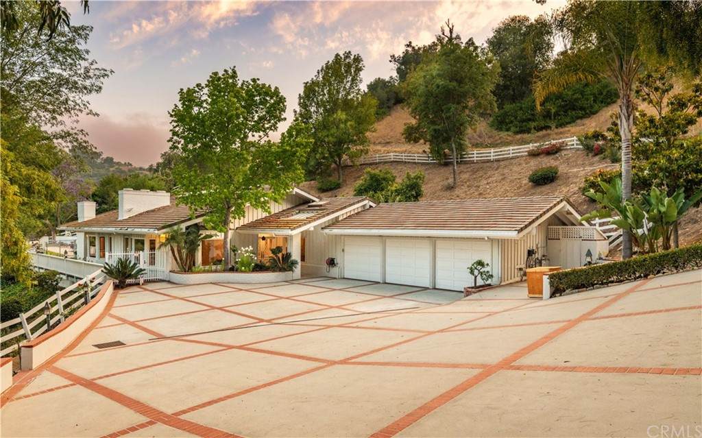 86 Saddleback Road - Photo 1