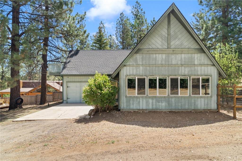 2157 Mariposa Lane - Photo 1