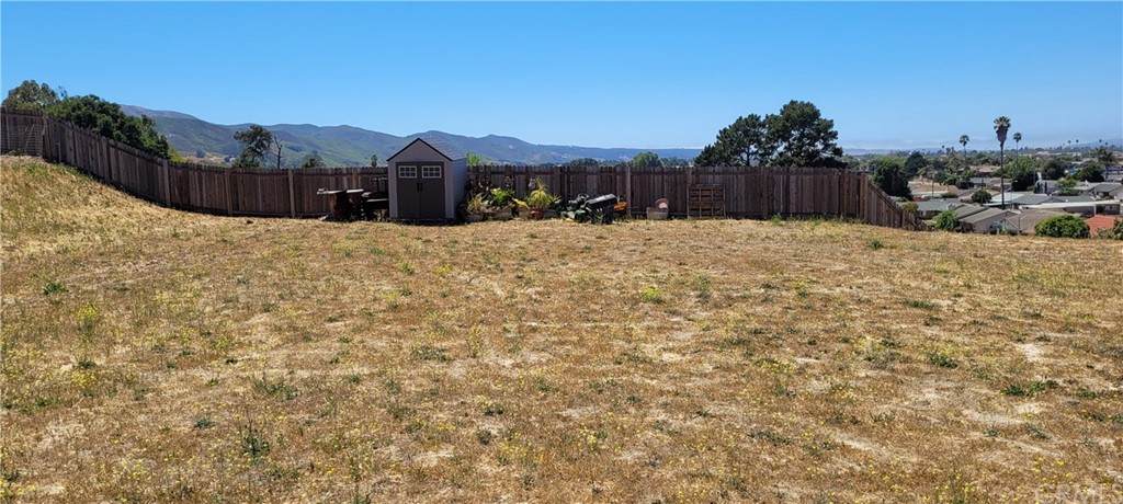 213 7th Street - Photo 1