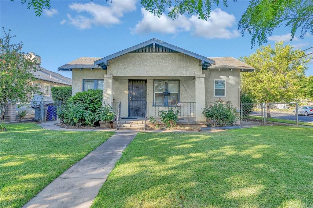 1060 12th Street - Photo 1