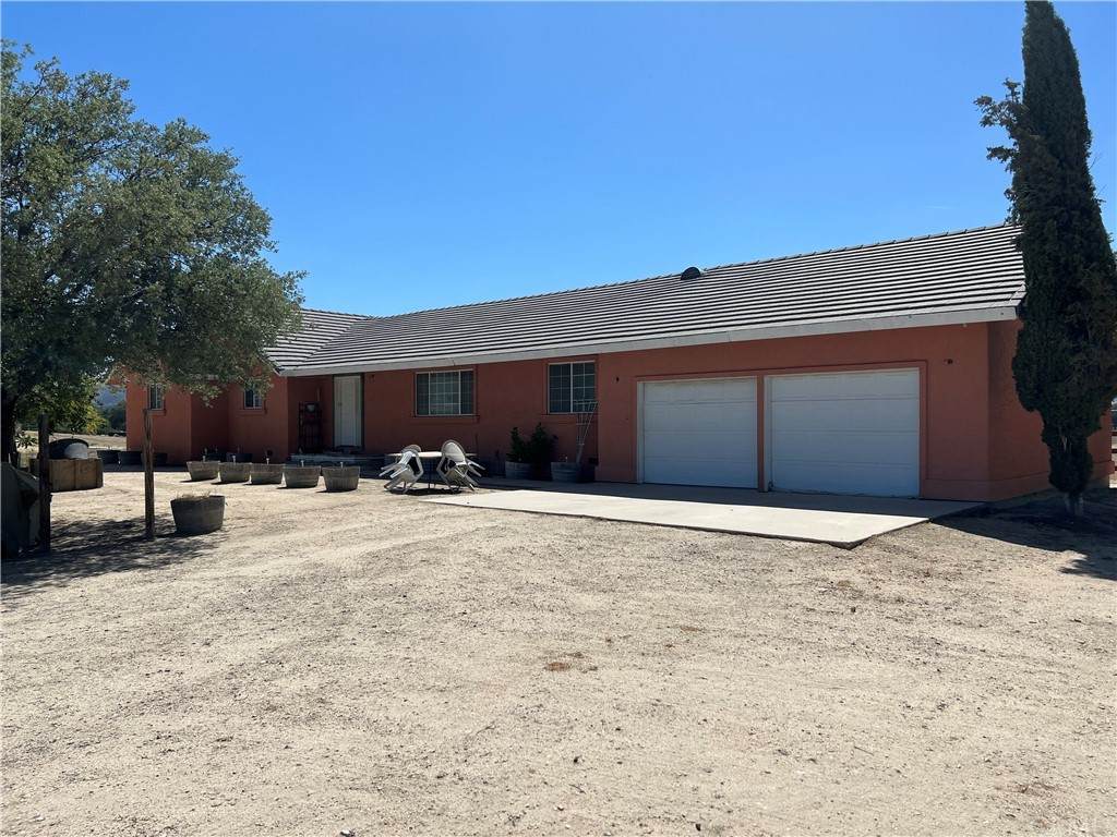 50300 Adobe Place - Photo 1