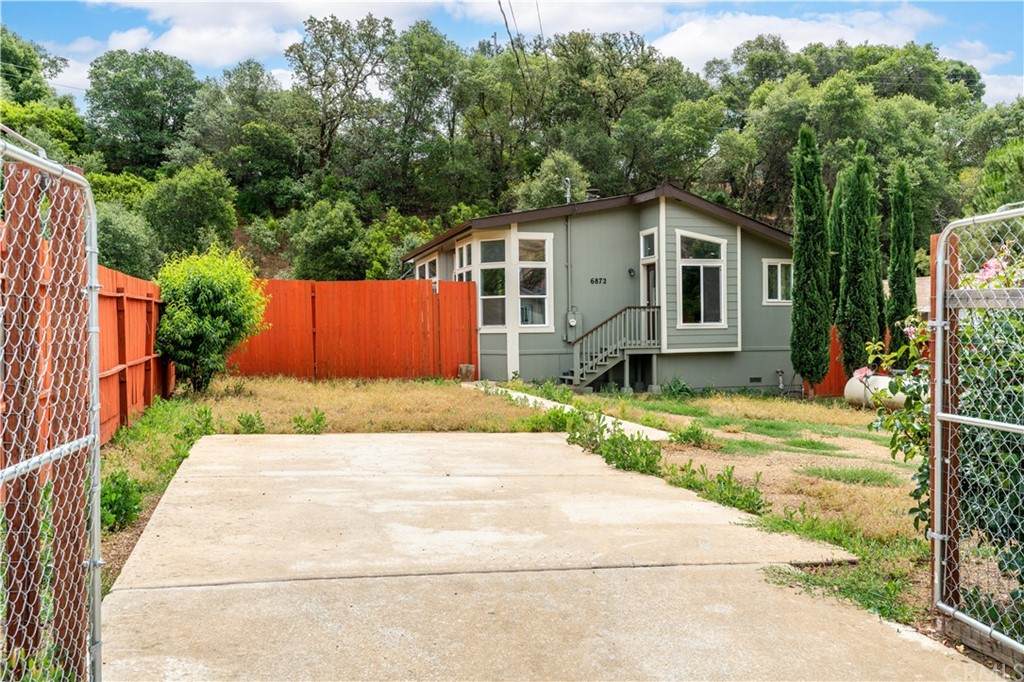 6872 Floyd Way - Photo 1