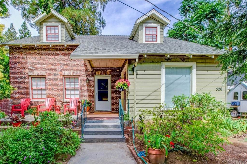 520 Citrus Avenue - Photo 1