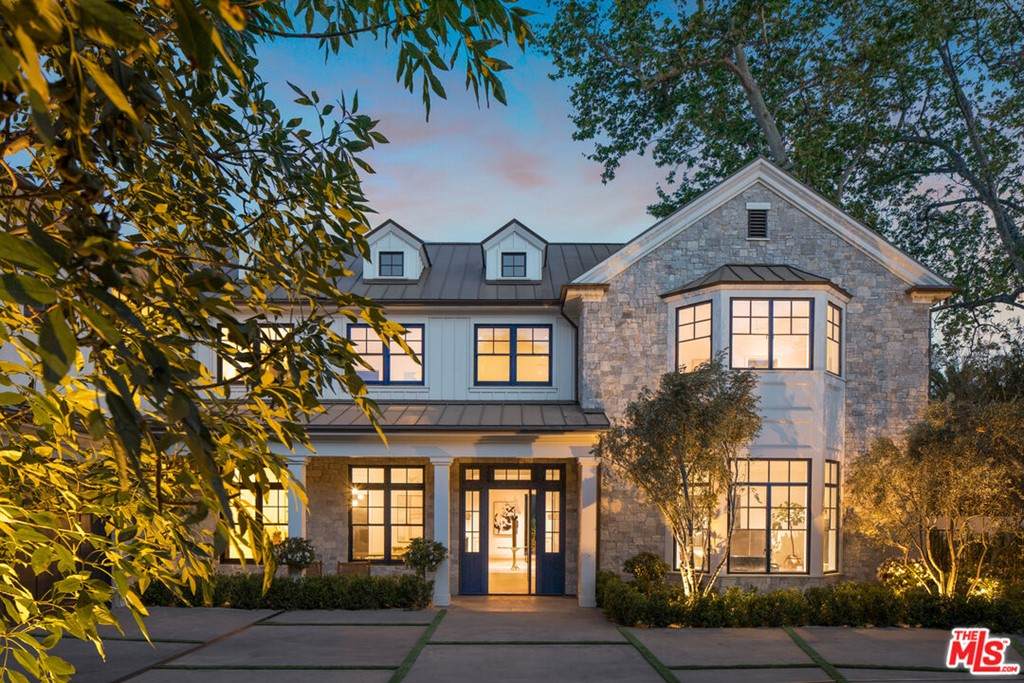 22 Oakmont Drive - Photo 1