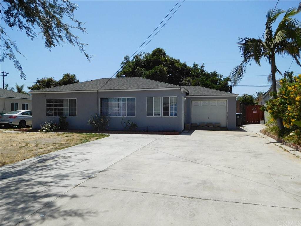 2742 Strawberry Lane - Photo 1
