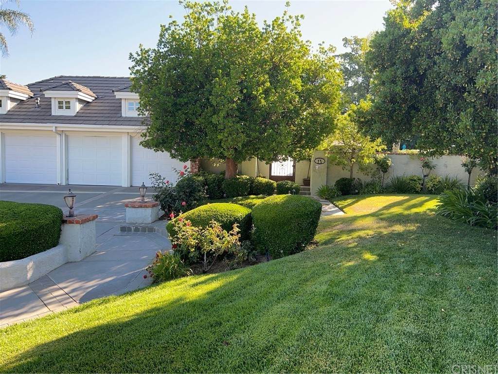 26210 Chiswick Court - Photo 1