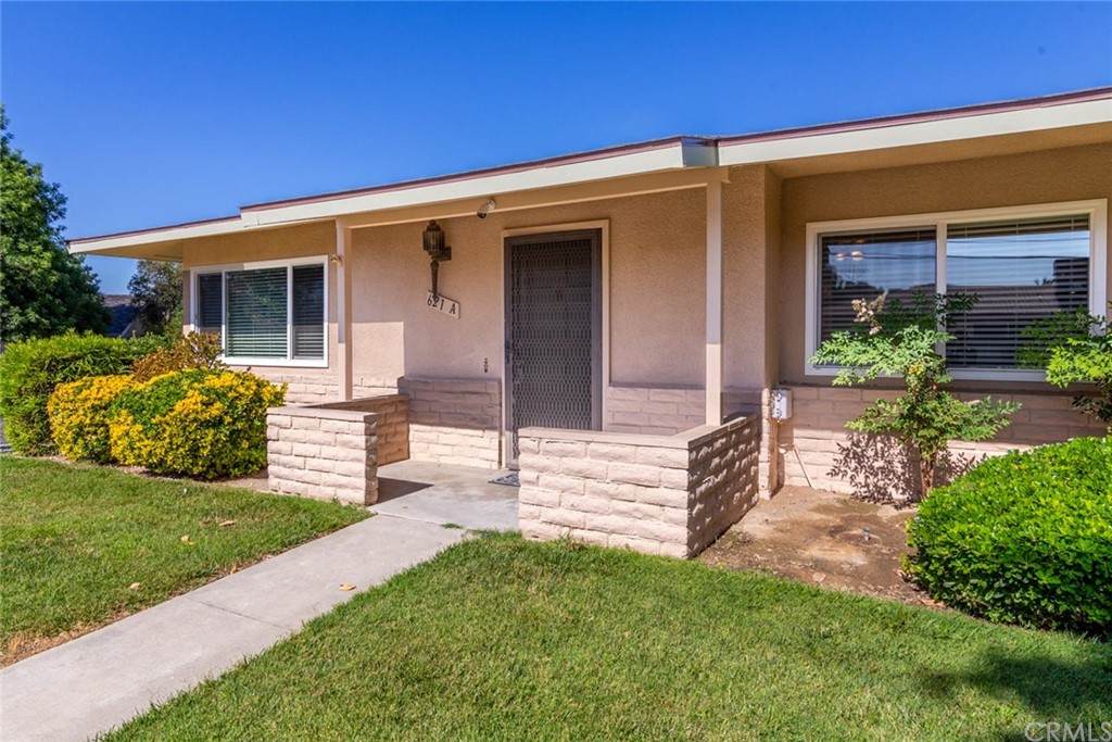 621 Palm Avenue - Photo 1