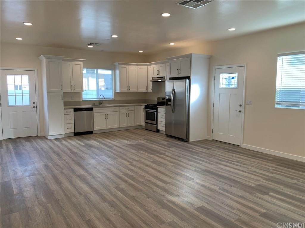6735 1/2 Morella Avenue - Photo 1