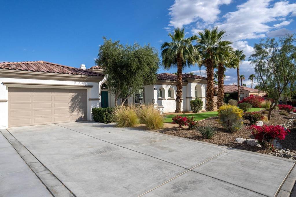 49392 Hohokam River Street - Photo 1