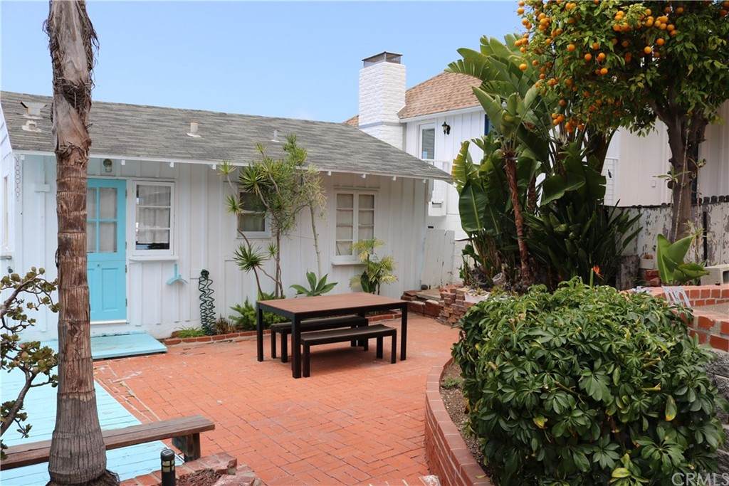 2746 Coast Highway - Photo 1