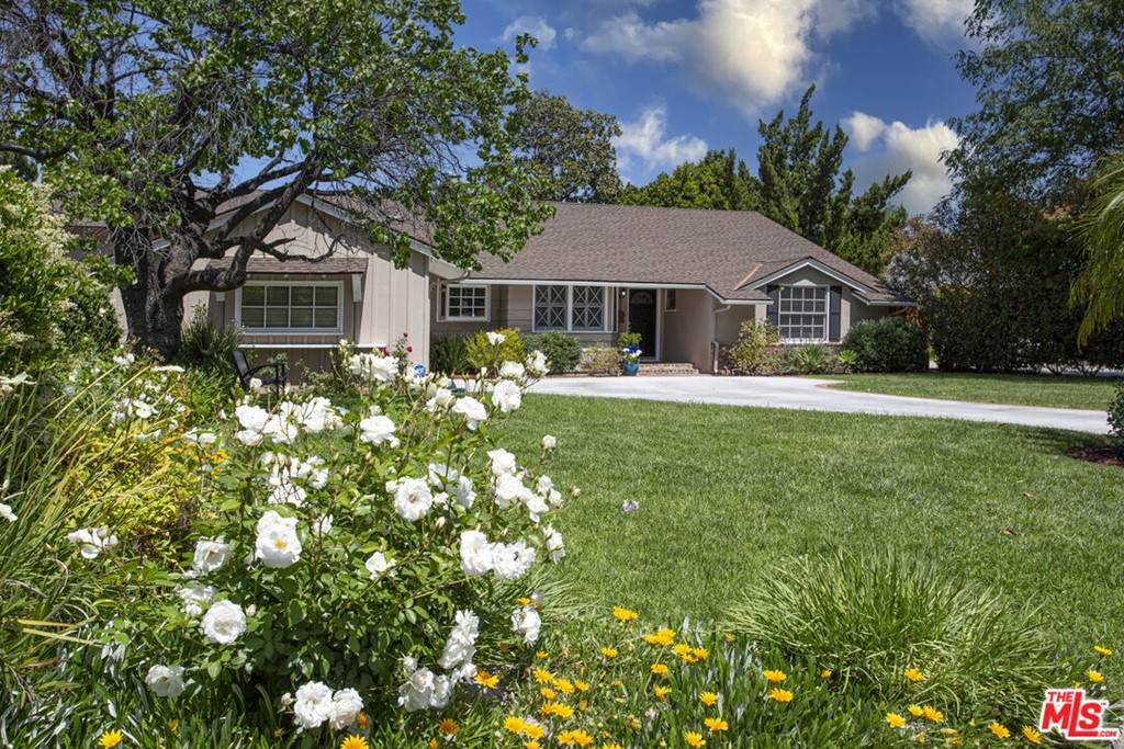 16405 Otsego Street - Photo 1