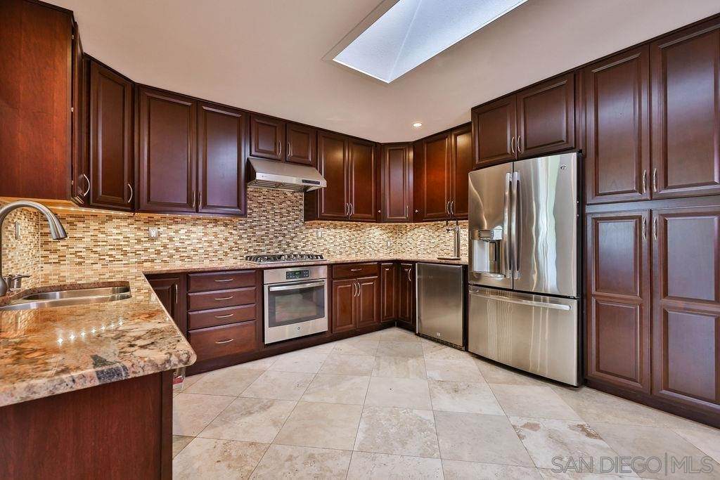 7803 Burlington Way - Photo 1