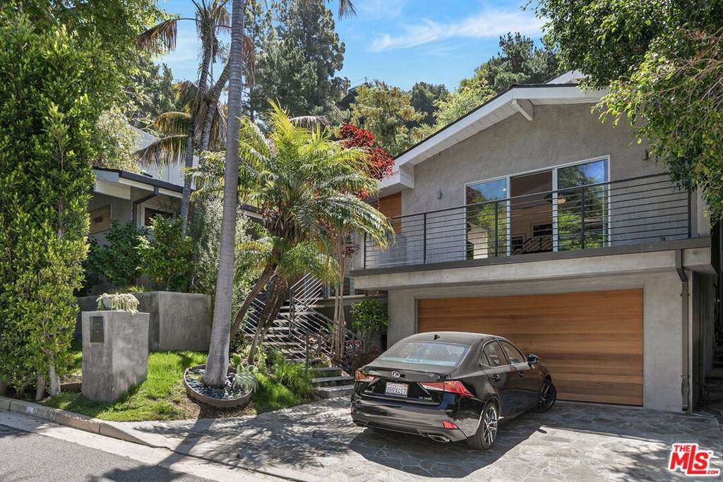 9336 Hazen Drive - Photo 1