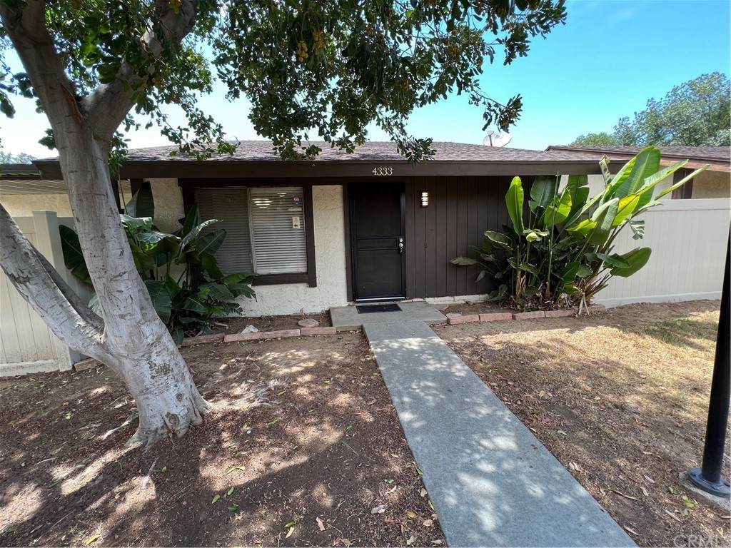 4333 Kingsbury Place - Photo 1