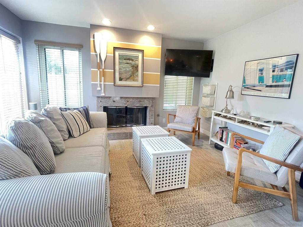 8132 Camino Del Sol - Photo 1